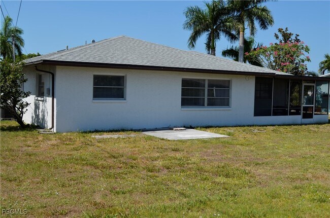 Photo - 701 SE 36th St
