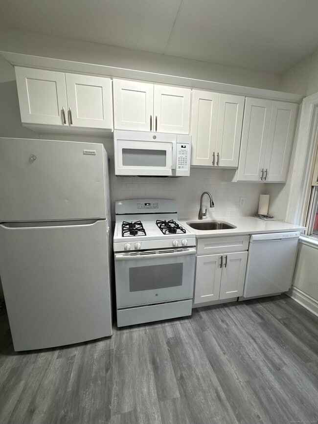 Photo - 351 Greenwich Ave Unit 3