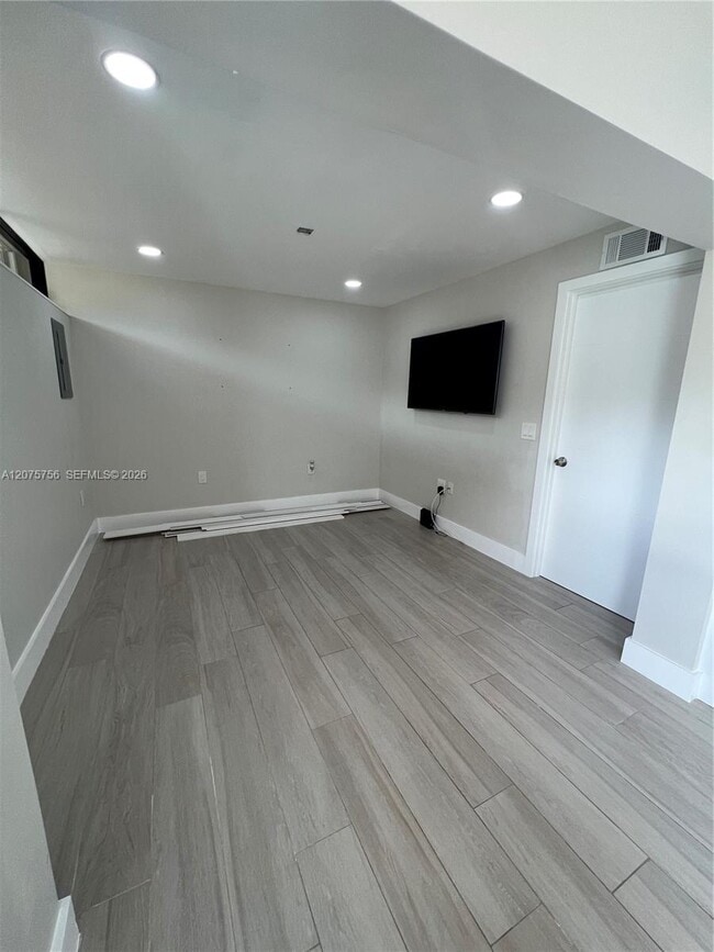 Photo - 15012 Royal Palm Ave