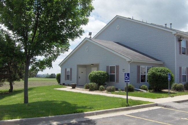 SUNDANCE BOONE APARTMENTS