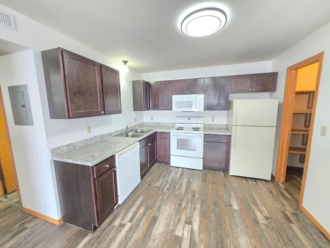 Photo - Pebble Creek Apartments