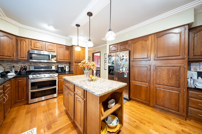 Photo - 17660 Kettering Trail