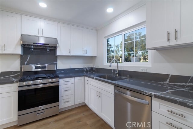 Photo - 31 Windjammer