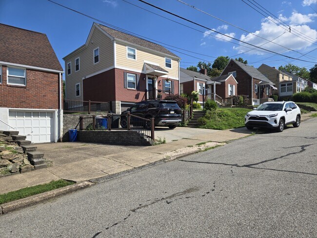 Photo - 1430 Simona Dr