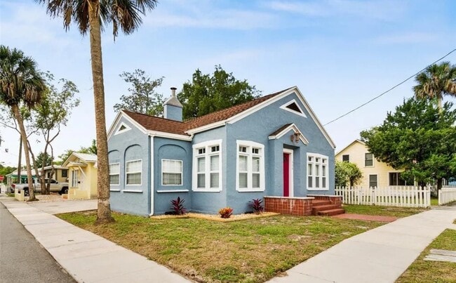 Photo - 300 Mary Ave