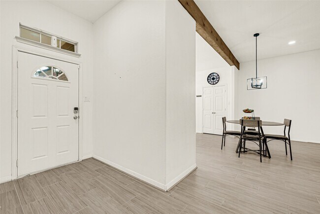 Photo - 18875 Ferney Ln