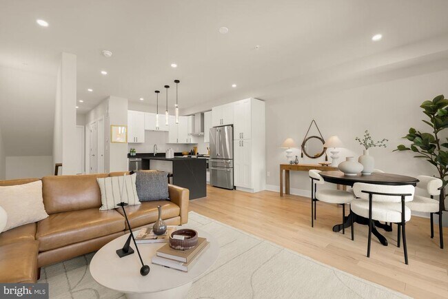 1128 Morse St NE Unit 1