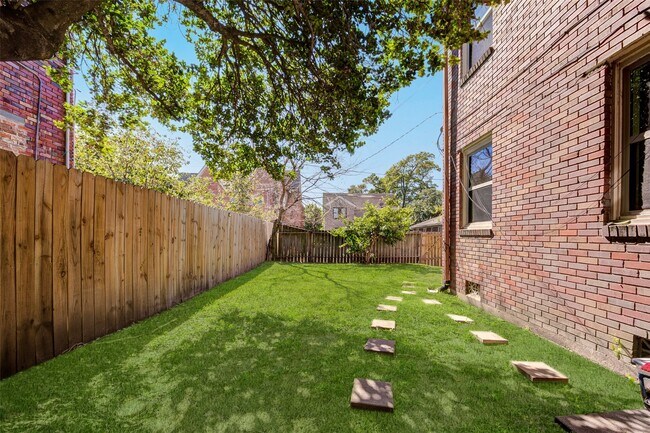 Photo - 2316 Wentworth St