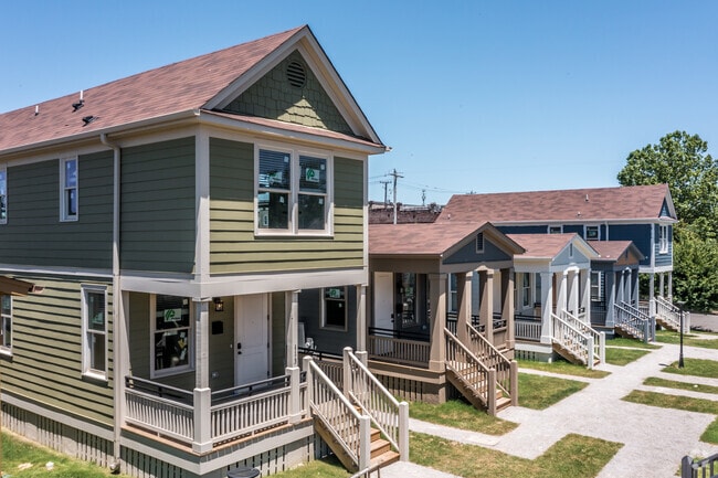 Malone Park Commons - Malone Park Commons Apartments