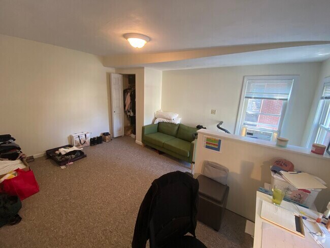 Building Photo - 257 Beacon St Unit 1R Rental
