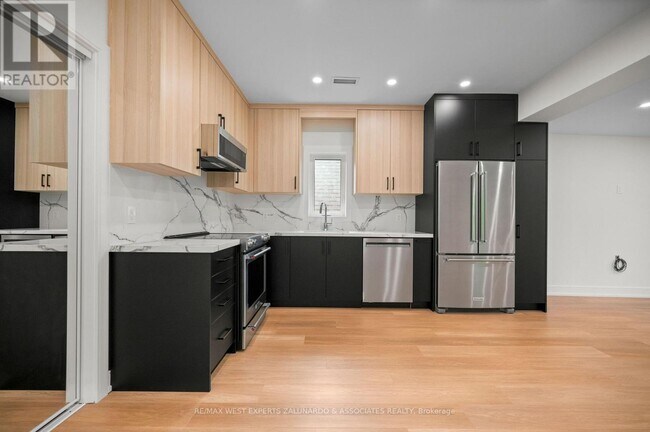 Photo - 412 Glenholme Ave