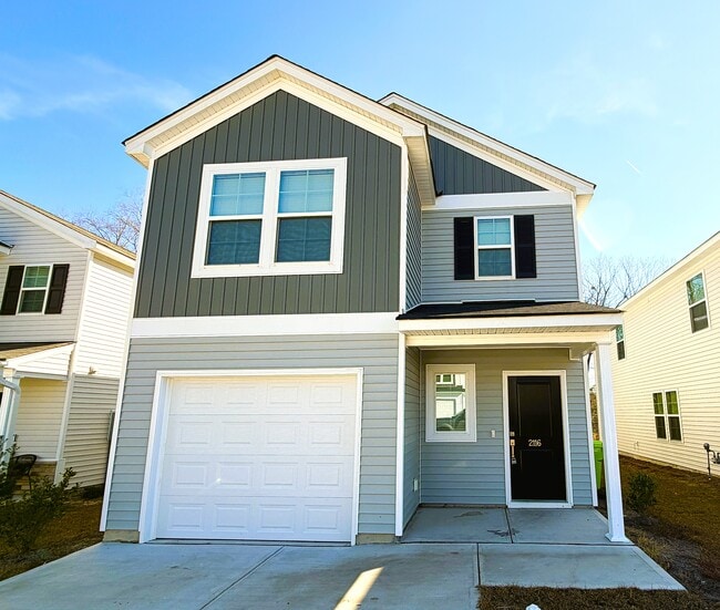 Building Photo - 2116 Mapleton Dr