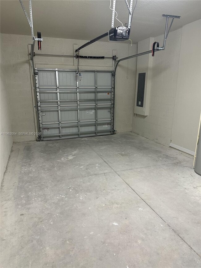 Photo - 2163 Appleton Cir S