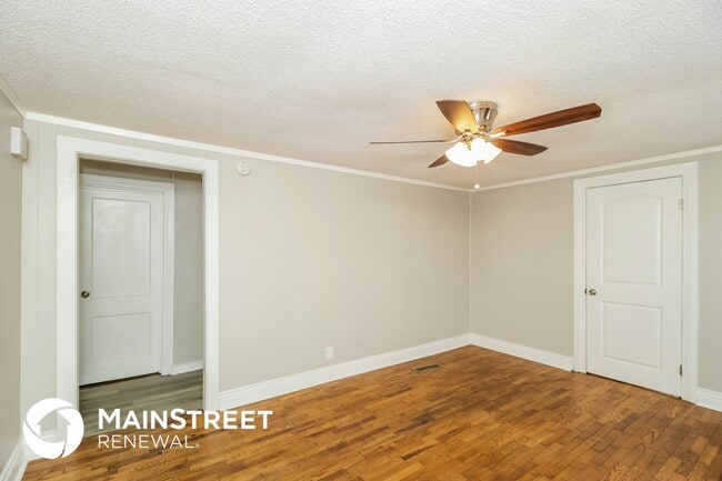 Photo - 667 Mitchell Dr