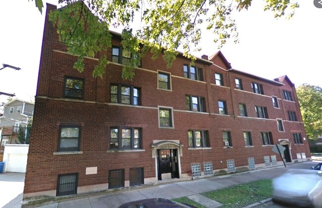 Building Photo - 1335 W Ardmore Ave Rental