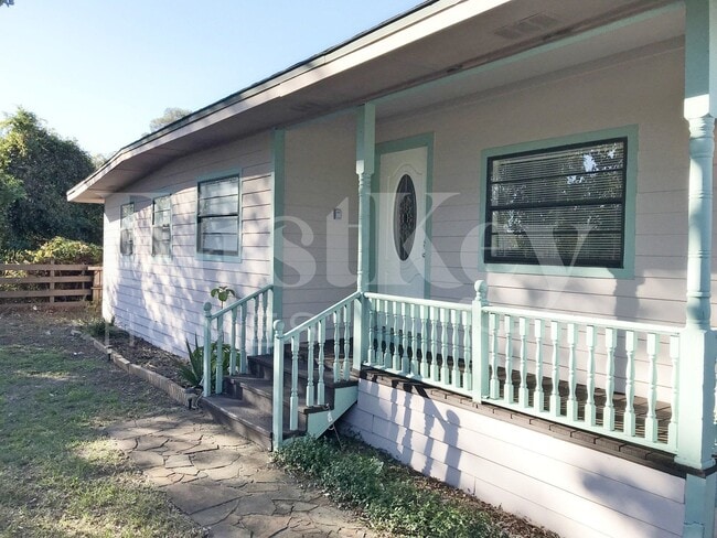 Photo - 10070 Harris Ave