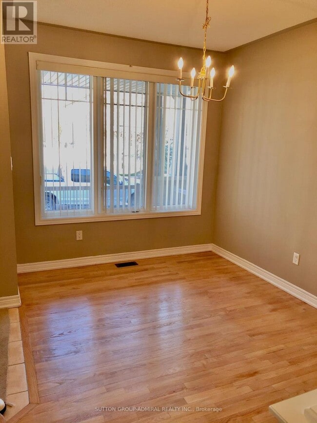 Photo - 4 Stookes Crescent