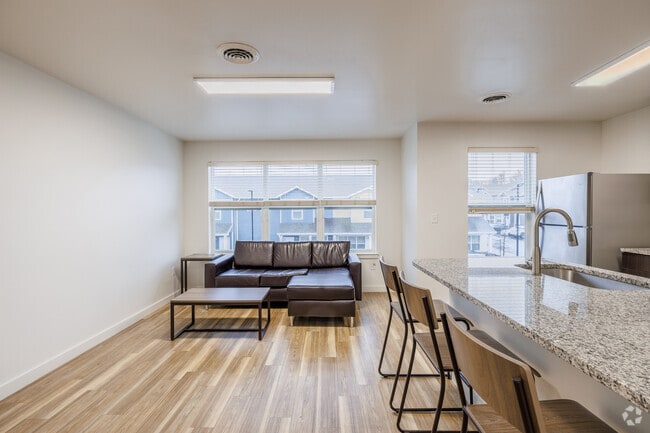 2BR, 2BA