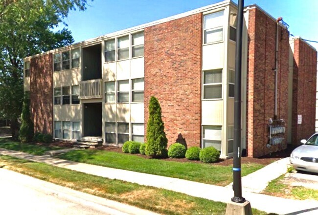 Photo - 512 E Stoughton St