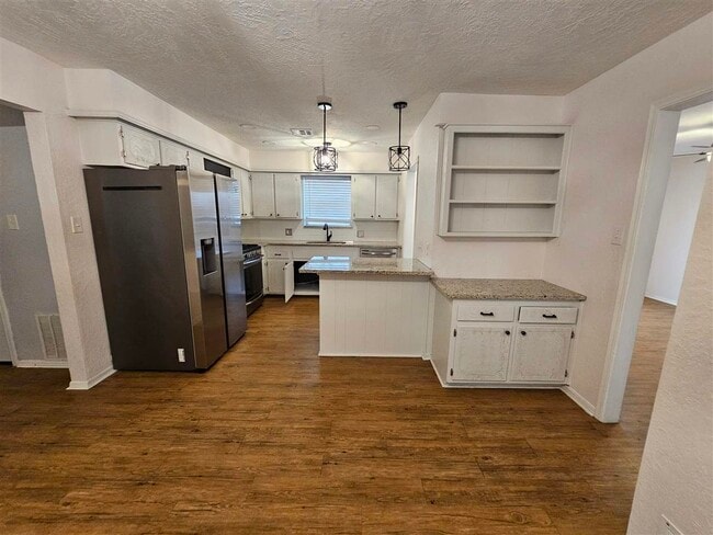 Photo - 5418 NW Cottonwood Dr