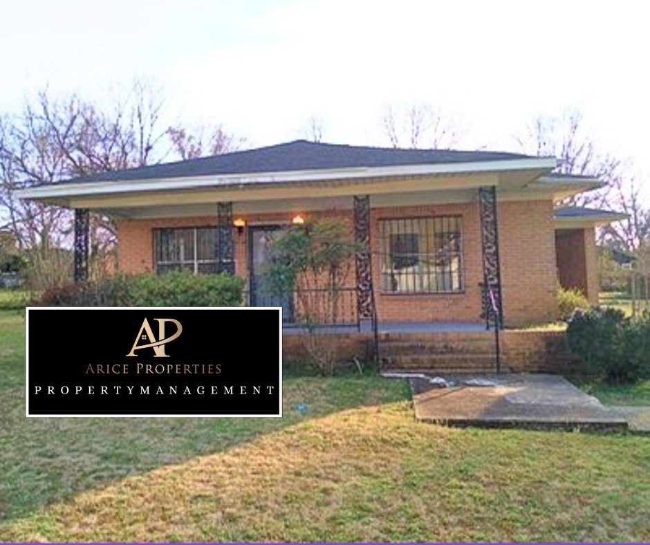 Photo - 1910 16th St N