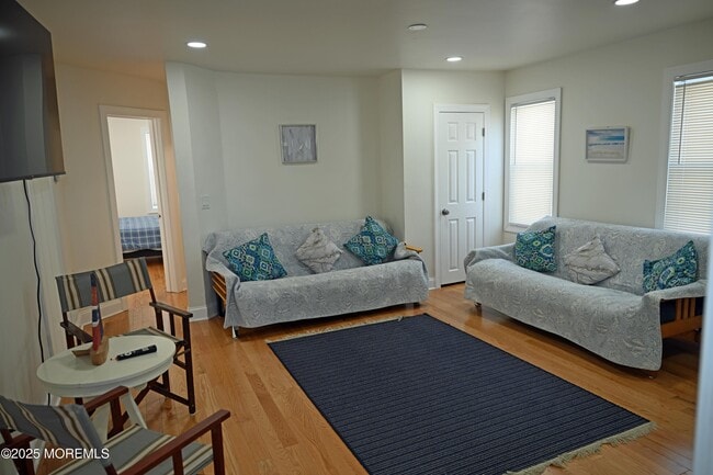 Photo - 116 11th Ave