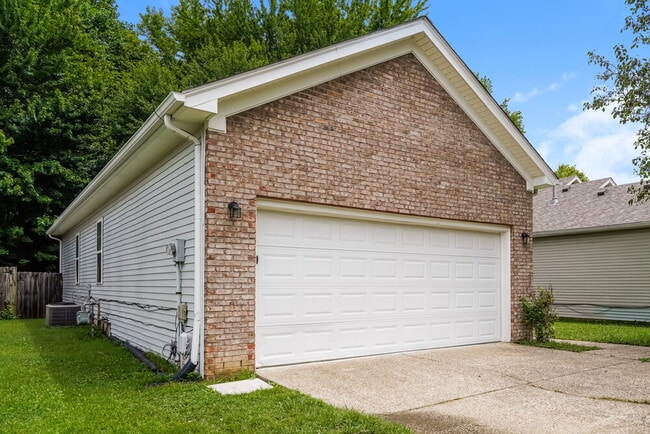 Photo - 11111 Meadow Chase Ct