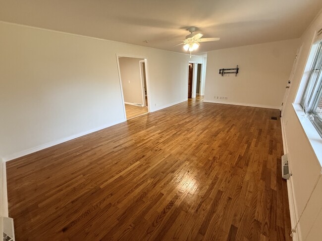 Photo - 514 Oliver Dr