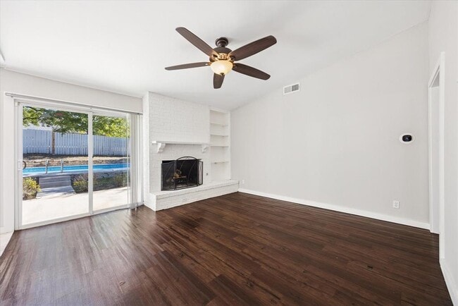 Photo - 9711 Marlborough Dr