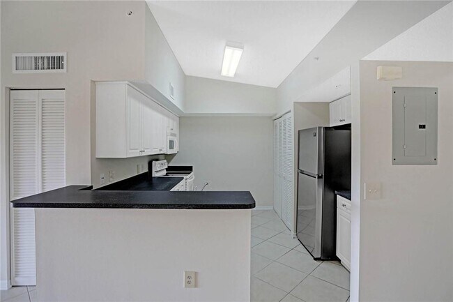 Photo - 9650 NW 2nd St Unit 4-304