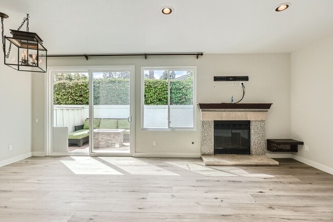 Photo - Beautifully Remodeled Townhome in the Cambria Community – Del Mar Heights