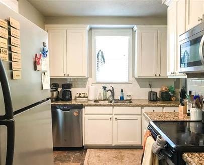 Photo - 301 Ayrshire St