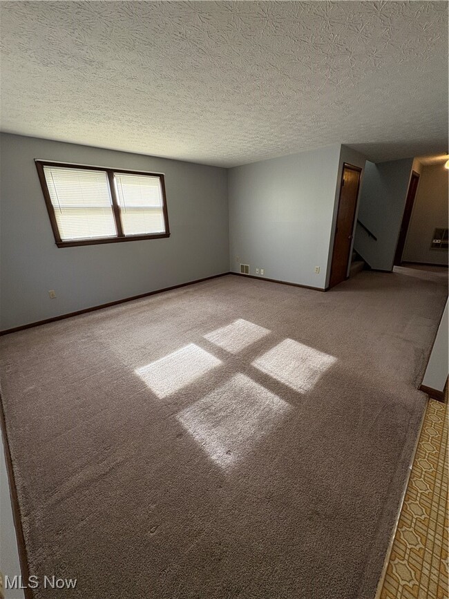 Photo - 17974 1st St