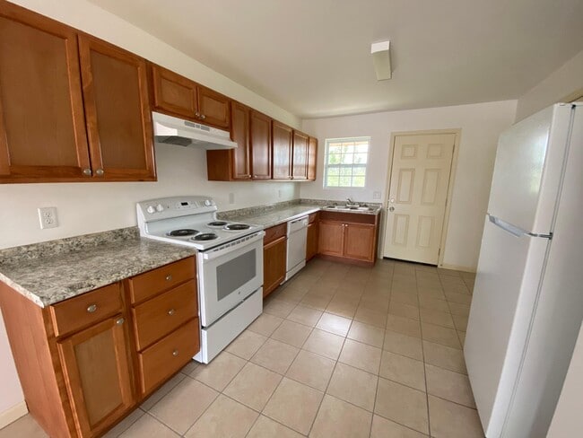 Photo - 3906 E 11th St