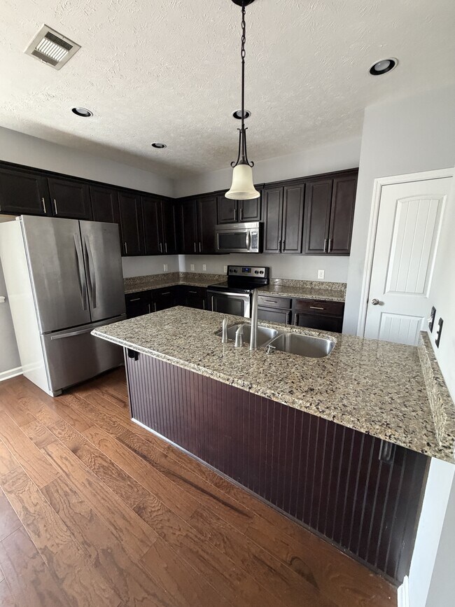 Photo - 127 Otter Glen Dr