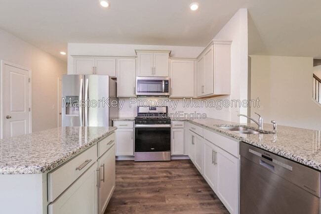 Photo - 633 Birchhead Dr