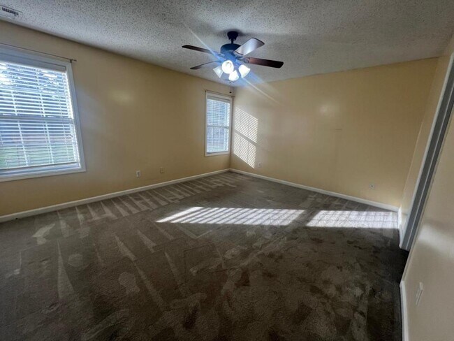 Photo - 108 Ann Bradley Dr