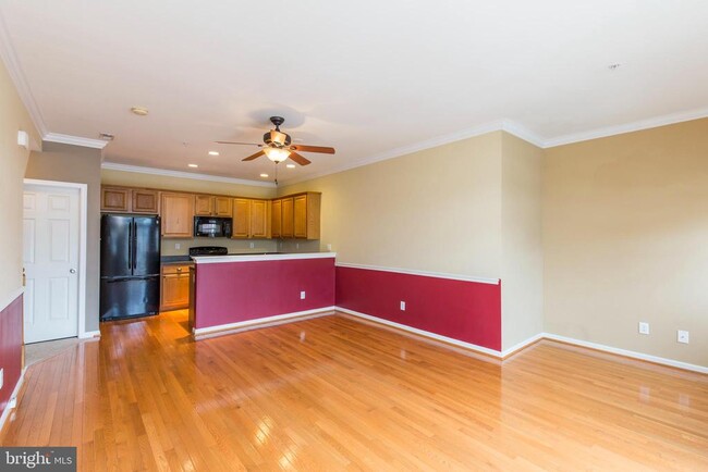 Photo - 318 Jefferson Ave Townhome