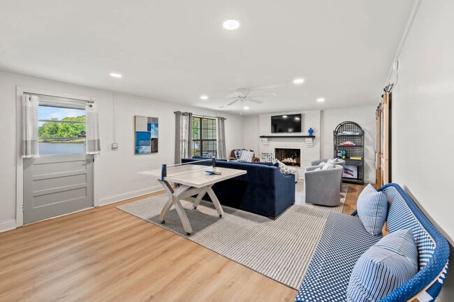 Photo - 120 Montego Court E Unit SI ID1594708P