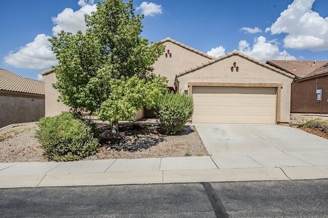 Photo - Bright & Airy 4-Bedroom in Willow Ridge Co...