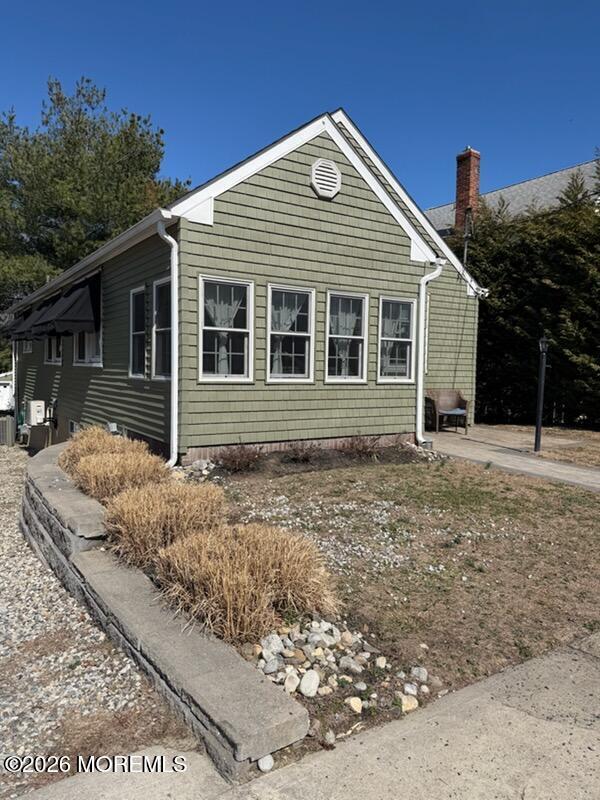 Photo - 365 Lake Ave