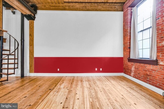 Photo - 313 Arch St Unit 305