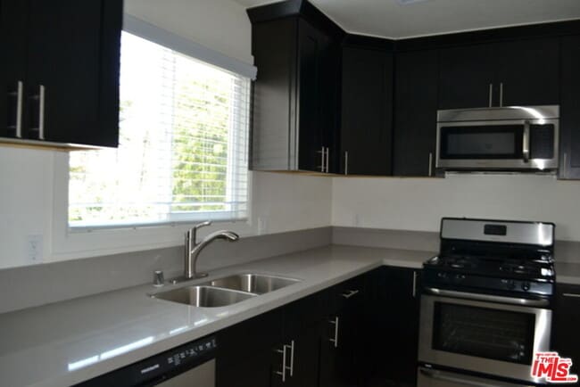 Photo - 1444 Cochran Ave