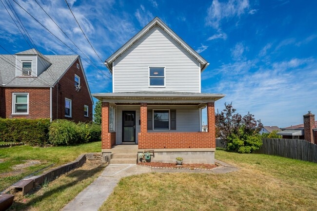 Photo - Gorgeous 2 bedroom home in West Mifflin available now!