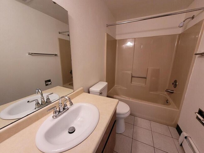 Photo - 1721 Lenwood Ave Unit 11