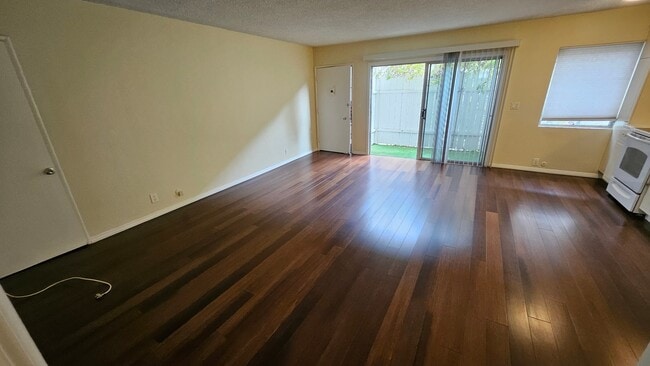 Photo - 2130 Beachwood Dr Unidad 3
