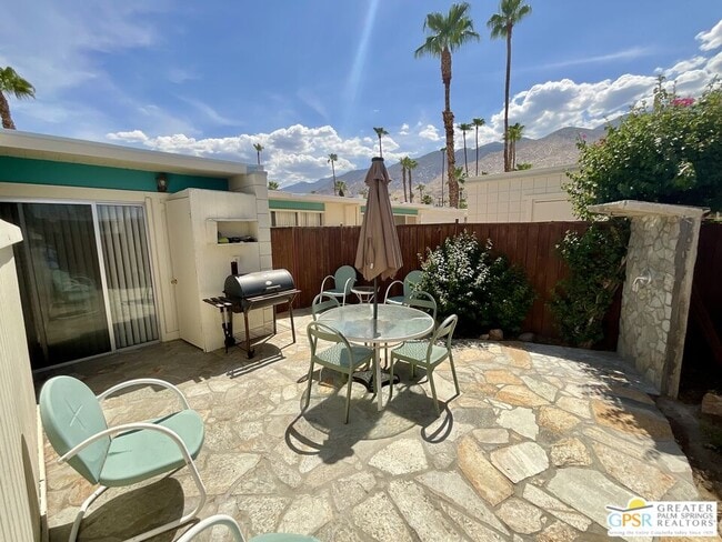Building Photo - 1111 E Palm Canyon Dr Unit 347