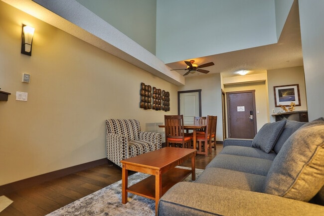 Building Photo - 54 Commons St Unit SI ID1473931P