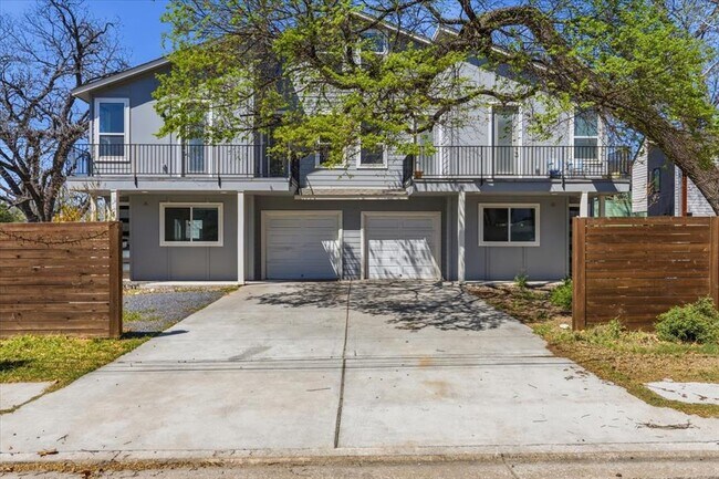 Photo - 1114 Walton Ln