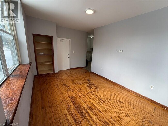 Photo - 571 Ontario St Unité 1